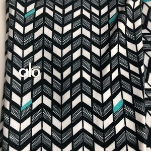 Alo Yoga Goddess Leggings. High waisted. Size XL.